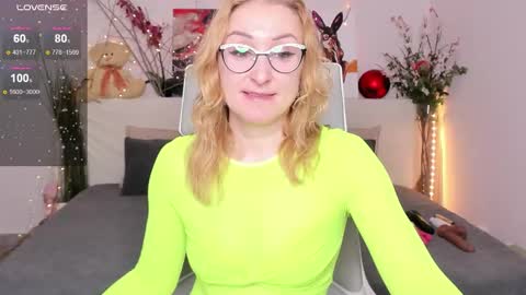 Madisson online show from 11/17/25, 01:11