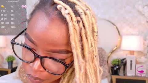 Madisson Lopez online show from 11/25/25, 09:26