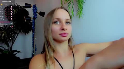 Snapshot of madlen_new chatting on 12/16/24, 05:27 Madlen online show from 12/16/24, 05:27