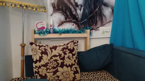 Snapshot of madoka_xxx chatting on 01/22/25, 01:20 Elizabeth online show from 01/22/25, 01:20