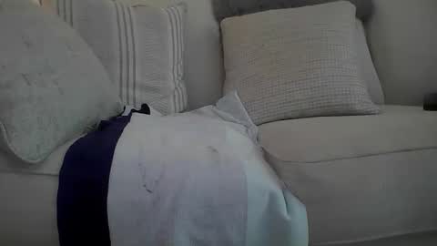 madryan77 online show from 04/24/26, 06:54