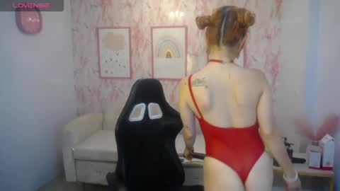 Snapshot of mady0619_ch chatting on 04/29/26, 05:30 Mady online show from 04/29/26, 05:30