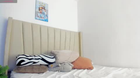 Snapshot of mady_edwards chatting on 01/09/26, 11:28 Mady online show from 01/09/26, 11:28