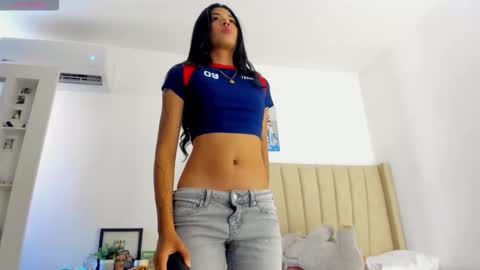 Snapshot of mady_edwards chatting on 02/04/26, 07:53 Mady online show from 02/04/26, 07:53