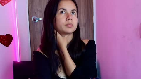 Snapshot of mady_gh chatting on 09/11/25, 02:11 mady online show from 09/11/25, 02:11