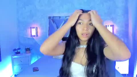 Snapshot of mady_roa chatting on 06/20/26, 01:30 Mady Roa online show from 06/20/26, 01:30