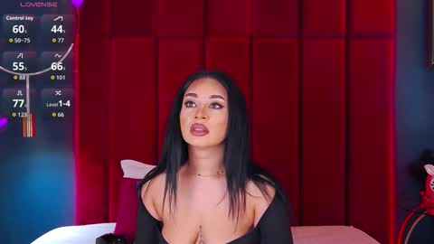 MadyLuxx online show from 11/29/25, 08:23