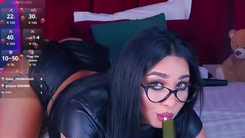 MadyLuxx online show from 04/15/26, 07:58