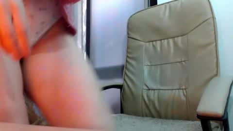 Snapshot of madyqueen chatting on 06/09/26, 04:51 Mara online show from 06/09/26, 04:51