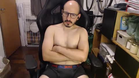 Snapshot of madziula chatting on 01/04/25, 06:09 Peter online show from 01/04/25, 06:09