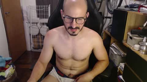 Snapshot of madziula chatting on 02/11/25, 07:12 Peter online show from 02/11/25, 07:12