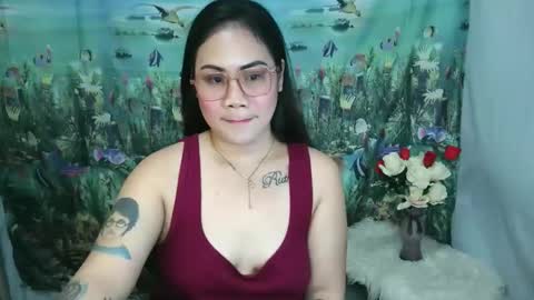Snapshot of mae_hottie69 chatting on 10/15/25, 01:11 mae_hottie69 online show from 10/15/25, 01:11