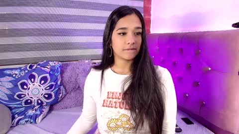 Snapshot of maeena chatting on 01/30/25, 04:34 maeena online show from 01/30/25, 04:34