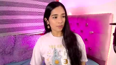 Snapshot of maeena chatting on 02/26/25, 03:30 maeena online show from 02/26/25, 03:30