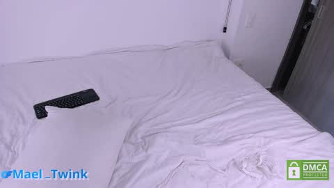 Snapshot of mael_twink chatting on 05/30/26, 07:11 Mael online show from 05/30/26, 07:11