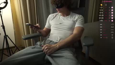 Snapshot of maestro3369 chatting on 11/08/25, 09:02 Mike XMaestro 3369 online show from 11/08/25, 09:02