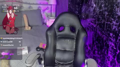 Snapshot of maeve_bigboobs chatting on 02/19/25, 07:50 Mae online show from 02/19/25, 07:50