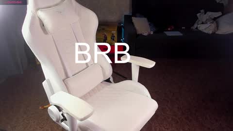 Maevee online show from 12/24/24, 09:06