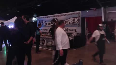 Meaves online show from 10/18/25, 10:21