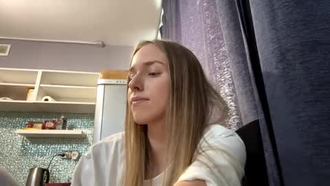 Snapshot of mafaldatefera chatting on 02/20/26, 06:26 Sara online show from 02/20/26, 06:26