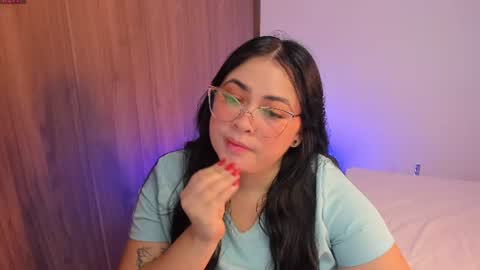 Snapshot of mafe_montiel chatting on 07/18/26, 12:42 Mafe Montiel online show from 07/18/26, 12:42