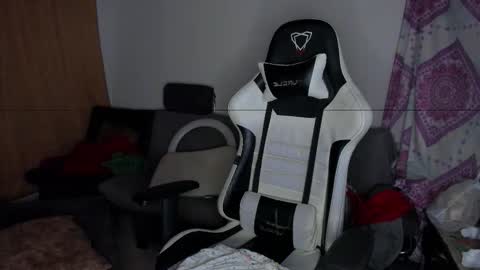 mafecito24 online show from 09/23/25, 01:41