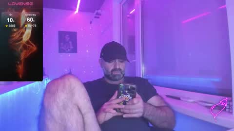 Magabear online show from 11/29/25, 11:08