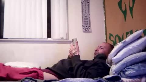 Snapshot of magdalena_805 chatting on 02/28/25, 09:15 magdalena_805 online show from 02/28/25, 09:15
