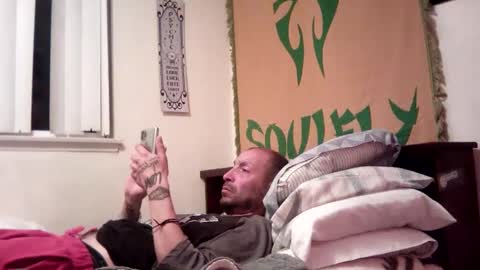Snapshot of magdalena_805 chatting on 03/04/25, 05:42 magdalena_805 online show from 03/04/25, 05:42