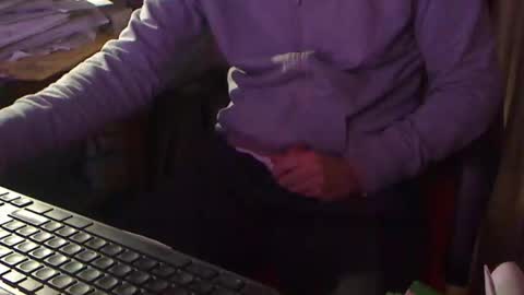 Snapshot of magellano98 chatting on 10/12/25, 08:35 Boy Sexy XXX online show from 10/12/25, 08:35