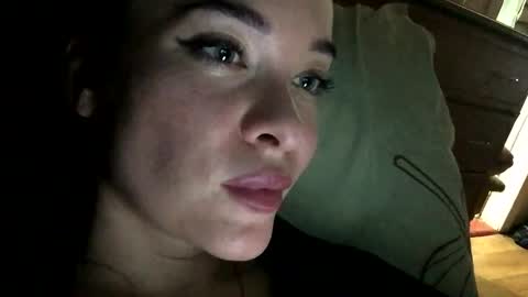 magggg658318 online show from 12/31/24, 03:53