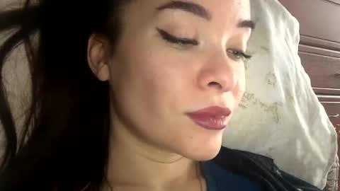 magggg658318 online show from 01/10/25, 10:50