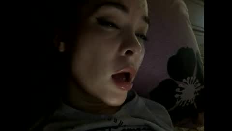 magggg658318 online show from 02/01/25, 02:24