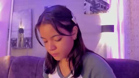 Maggie online show from 10/10/25, 12:37