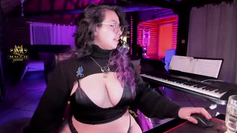 Luna online show from 04/21/26, 02:15