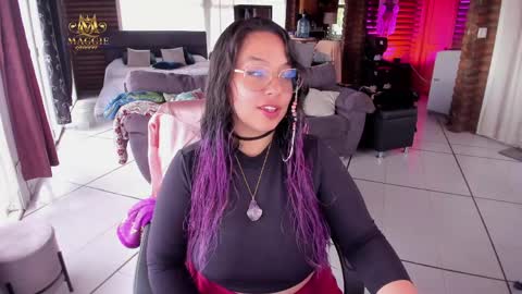 Luna online show from 04/26/26, 09:34