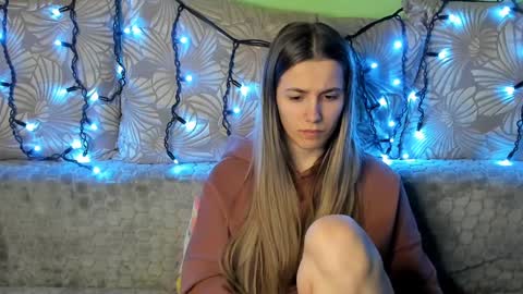 Maggie online show from 12/27/24, 04:04