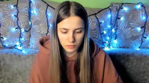 Maggie online show from 12/28/24, 01:18