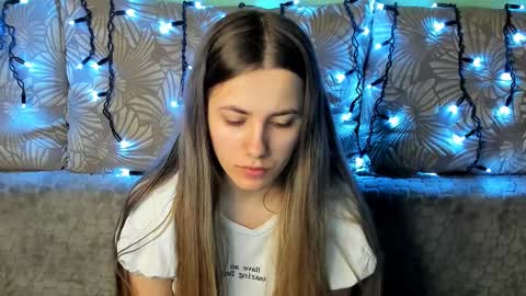 Maggie online show from 03/04/25, 03:44