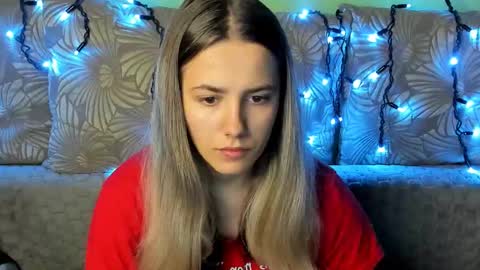 Maggie online show from 10/30/25, 03:52