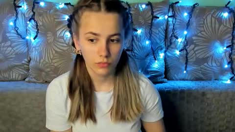 Maggie online show from 12/04/25, 12:09