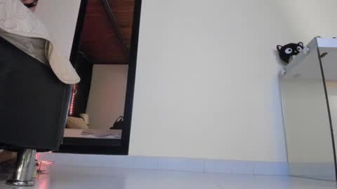   online show from 02/02/25, 03:17