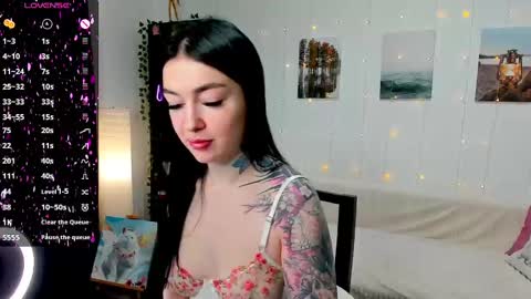 Snapshot of magic_alie chatting on 02/25/25, 07:58 Magic Allie online show from 02/25/25, 07:58