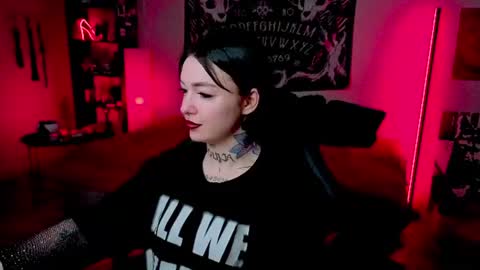 Snapshot of magic_alie chatting on 06/18/26, 08:46 Magic Allie online show from 06/18/26, 08:46