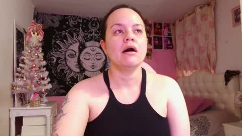 Claire online show from 12/25/24, 10:48