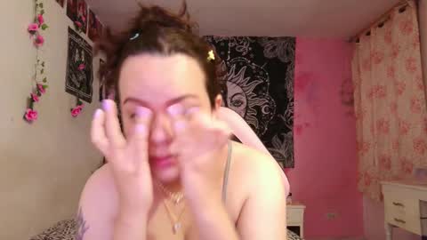 Claire online show from 03/12/25, 11:44