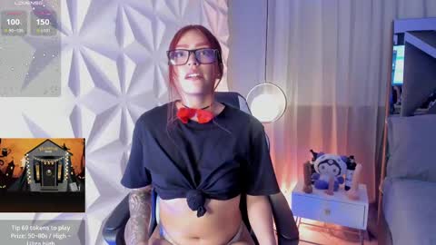 Snapshot of magic_cloeh chatting on 10/07/25, 07:33 CLOEH online show from 10/07/25, 07:33
