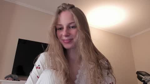 Snapshot of magic_couple13 chatting on 01/31/25, 11:46 Alice online show from 01/31/25, 11:46