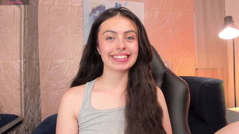 Snapshot of magic_fernanda chatting on 12/07/24, 01:03 Fer online show from 12/07/24, 01:03