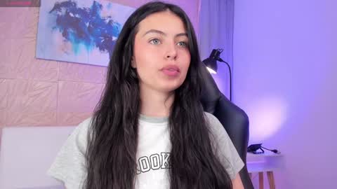 Snapshot of magic_fernanda chatting on 01/06/25, 09:11 Fer online show from 01/06/25, 09:11